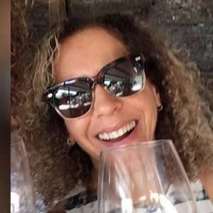 Meet your Posher, Yael